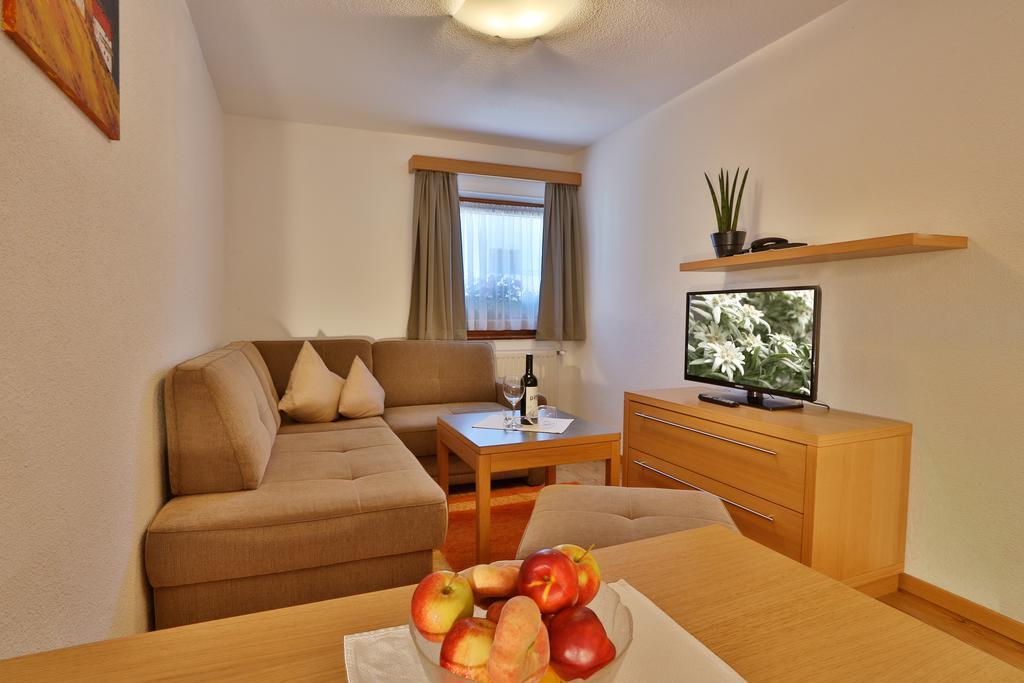 Apartmenthaus Joerg سيرفاوس الغرفة الصورة